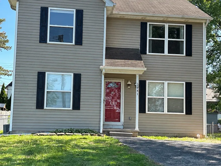 2941 Beland Ave — Photo 1