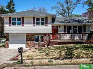 408 W 31st Ave, Bellevue, NE 68005