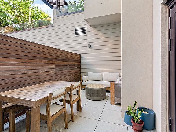 4th image of 181 18th St #101