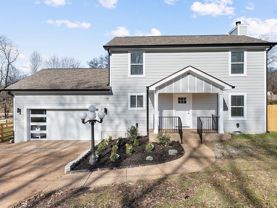 1st image of 433 Southwood Dr