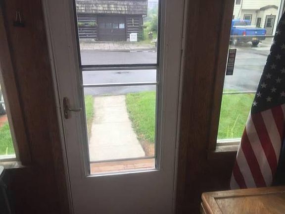 2nd image of 216 Slater St #1