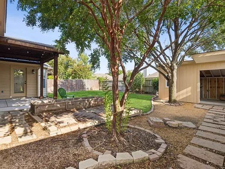 8309 Juliette Dr — Photo 13