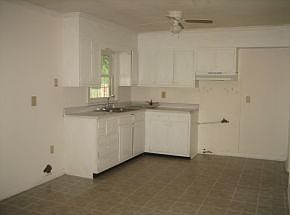 5th image of 1620 Yy Lovett St