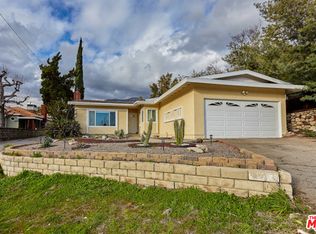 2751 Prospect Ave, La Crescenta, CA 91214