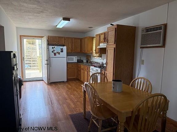 5th image of 112 Knouse Ln