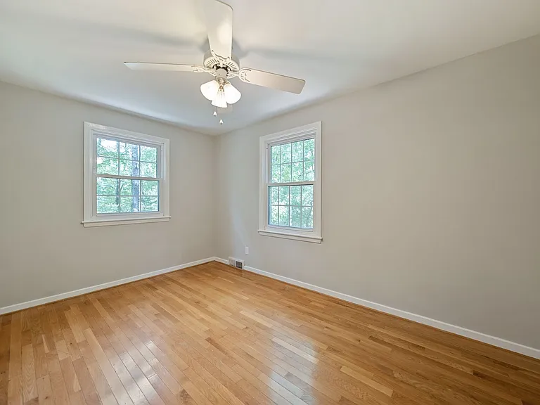 2737 Dogwood Rd — Photo 13