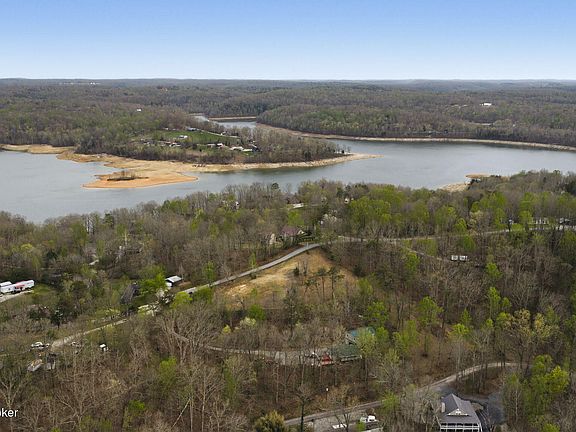 2nd image of 860 Noah Stevenson Rd