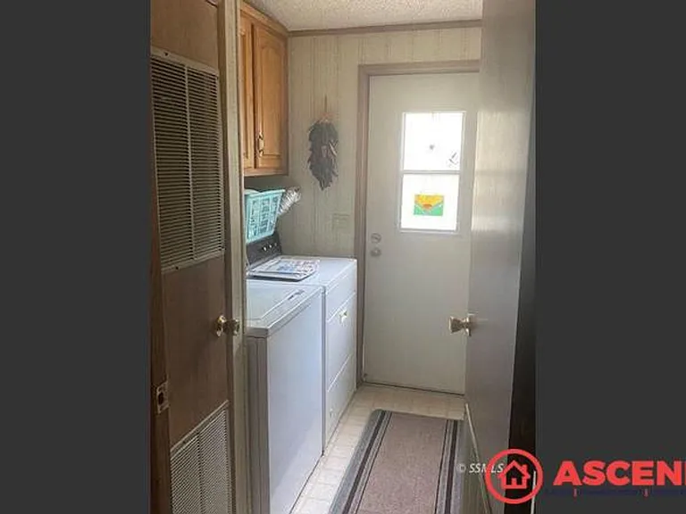 125 Sargent Ln — Photo 13