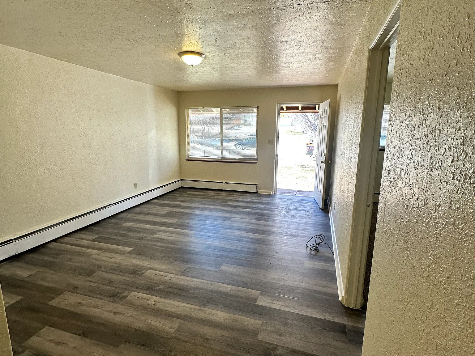 2 bed, 650 sqft, $1,450 — Photo 2