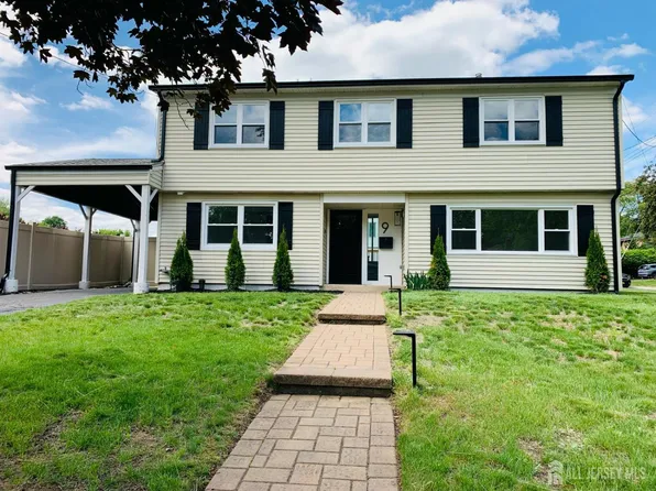 9 Huxley Dr, Old Bridge, NJ 08857