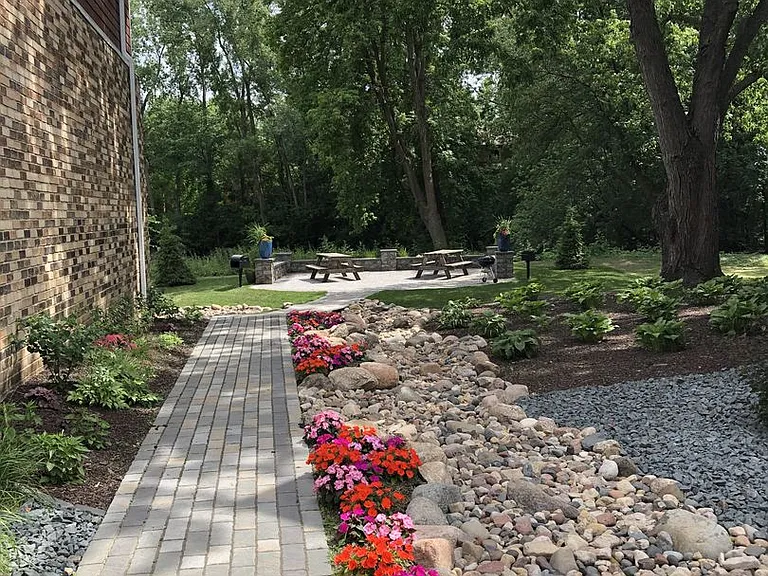 Whispering Pond Apartments — Photo 38