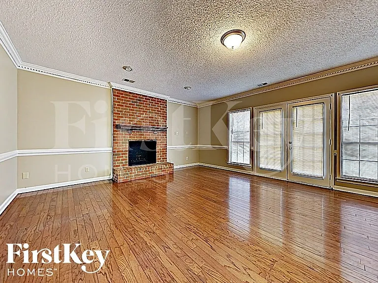 3718 Old Creek Cv — Photo 8