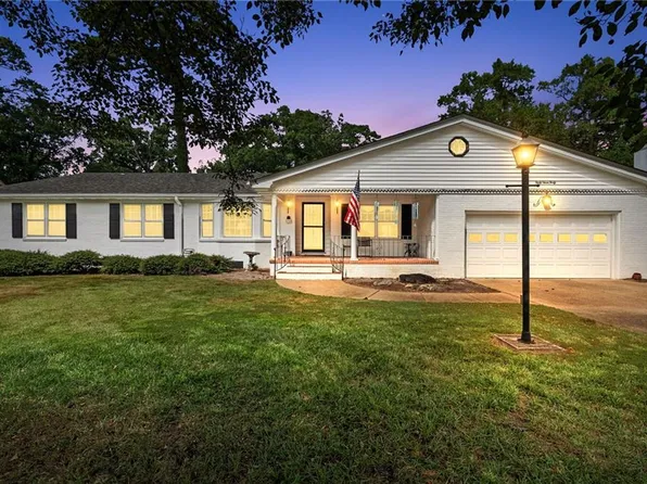 4340 Thoroughgood Dr, Virginia Beach, VA 23455