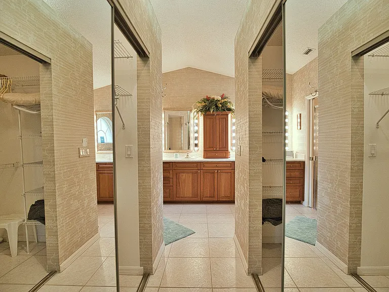 1191 Harbor Town Way — Photo 19