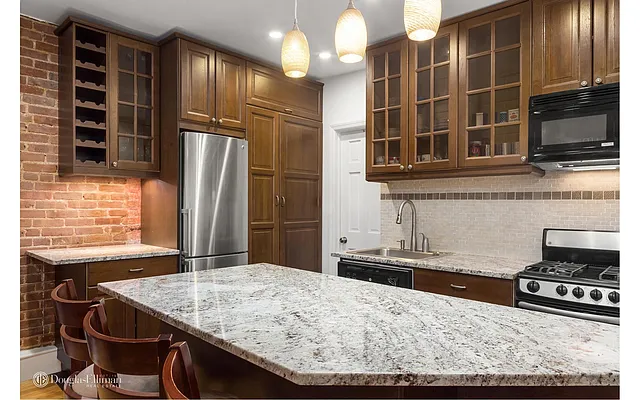 Sold by Douglas Elliman | media 12