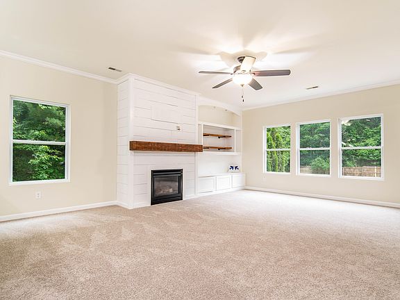 5th image of 9268 Stratford Woods Trl