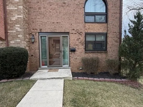 8417 Canning Ter, Greenbelt, MD 20770