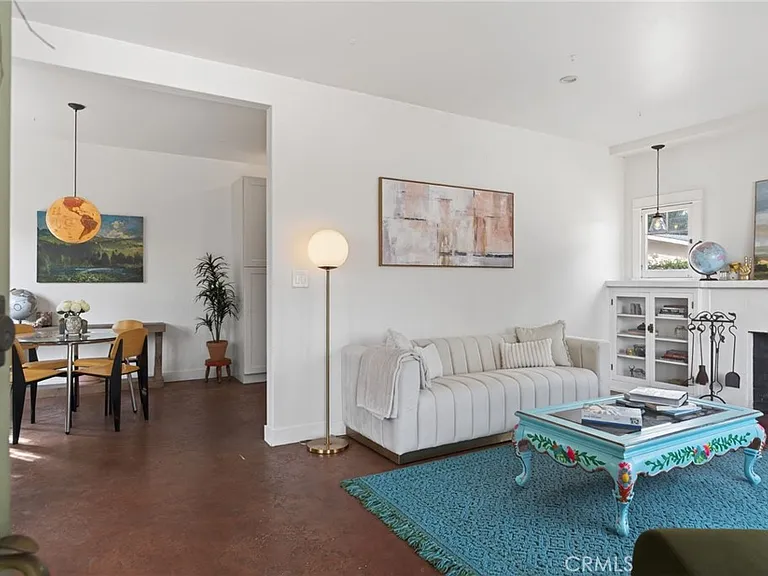 223 N Padre Juan Ave — Photo 8
