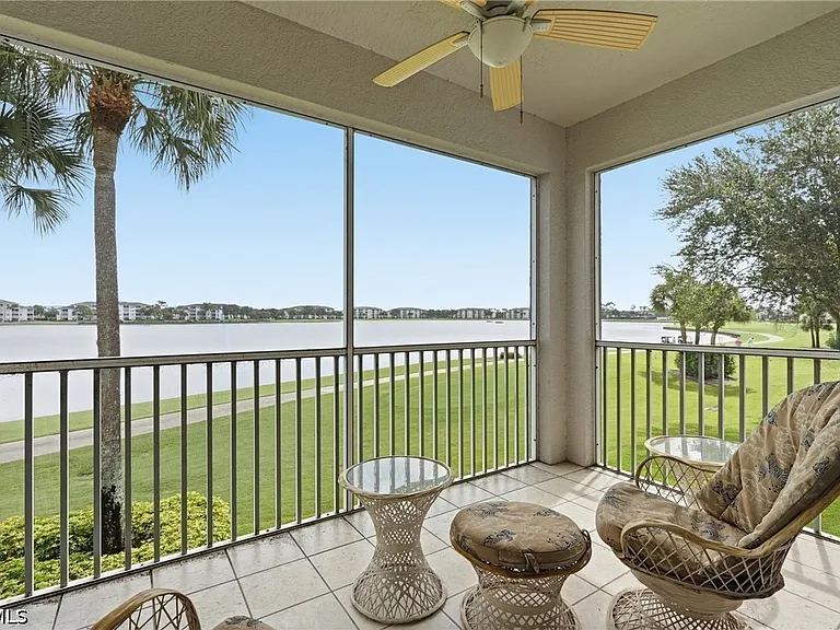 10480 Washingtonia Palm Way #1126 — Photo 21
