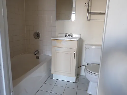 Rented by Hakeem Shahid, LREB | media 7