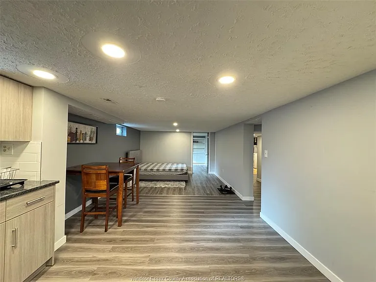 1595 Sun Valley Dr — Photo 3