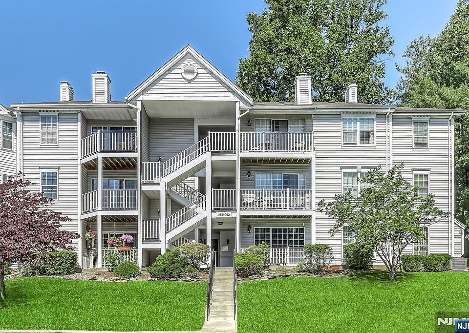 1st image of 959 Juniper Way