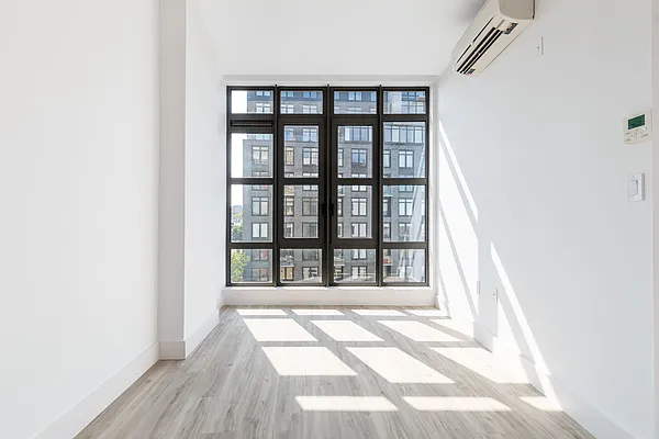 Rented by Nooklyn NYC LLC | media 69