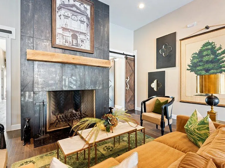 Palmer House Apartment Homes — Photo 16