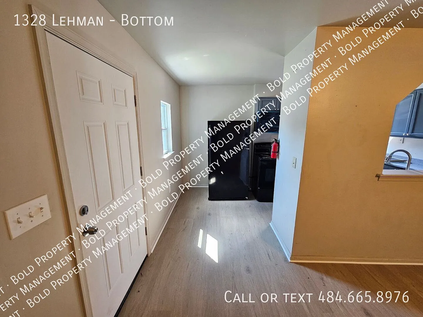 Lebanon 3 bedroom 1 bath first-floor home with updated kitchen — Photo 2