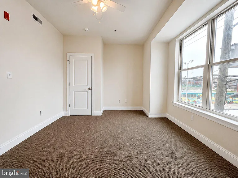 1814 N 16th St #2A — Photo 15
