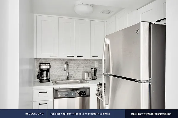 Rented by The Blueground | media 13