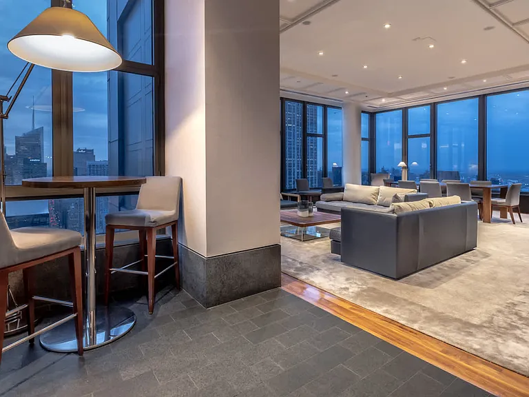 Cloud Lounge on the 54th Floor