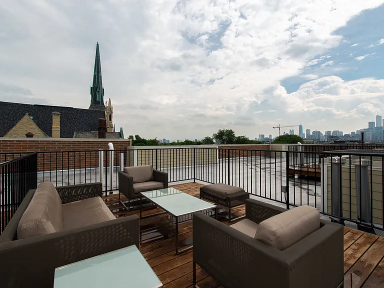HIGHPOINT West Loop — Photo 15