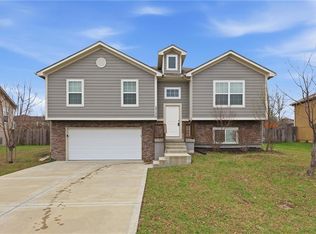 17170 Kill Creek Rd, Gardner, KS 66030