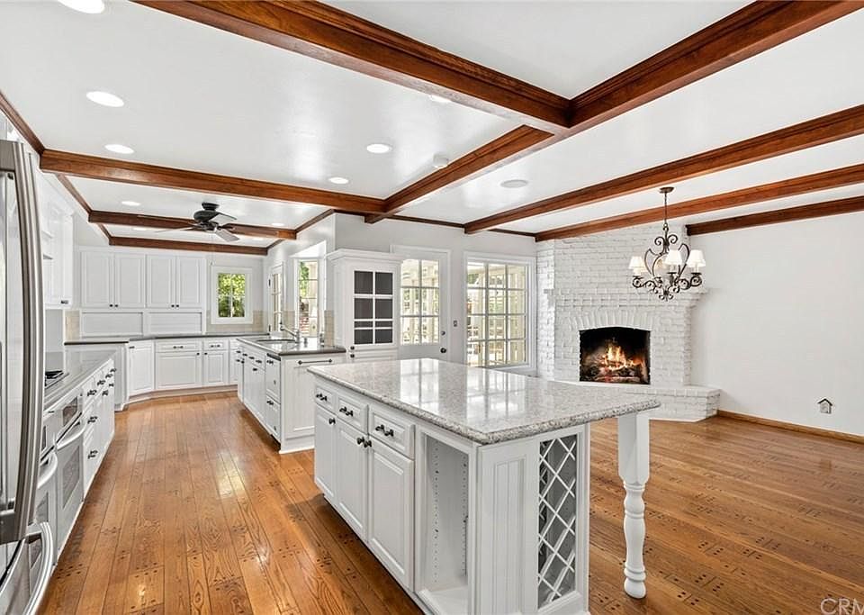 2nd image of 5051 E Crescent Dr