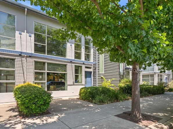 360 C St, West Sacramento, CA 95605