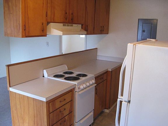 4th image of 5905 200th St SW APT 102