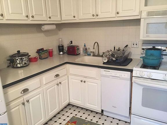 4th image of 2361 Taggart Ct