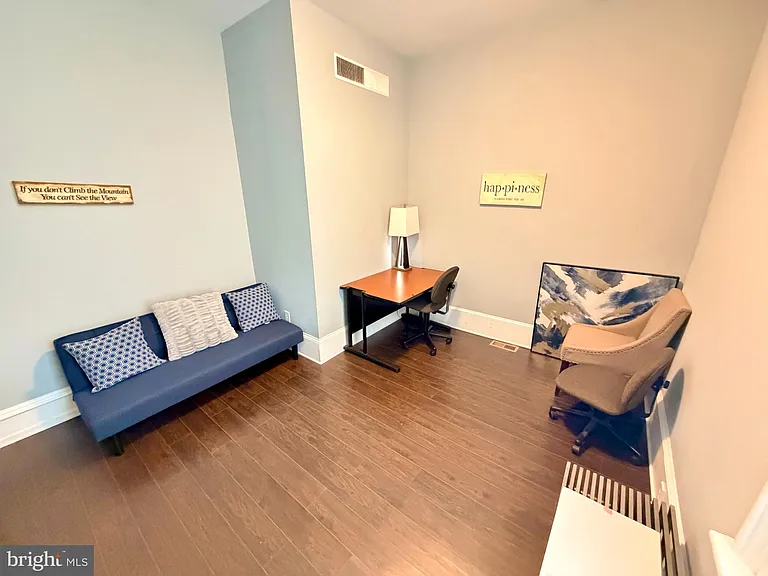 348 Farnsworth Ave #1R — Photo 7