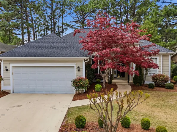142 Hunter Trail, Southern Pines, NC 28387