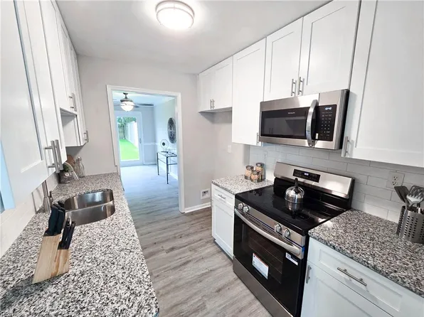 5732 Rivermill Cir, Portsmouth, VA 23703