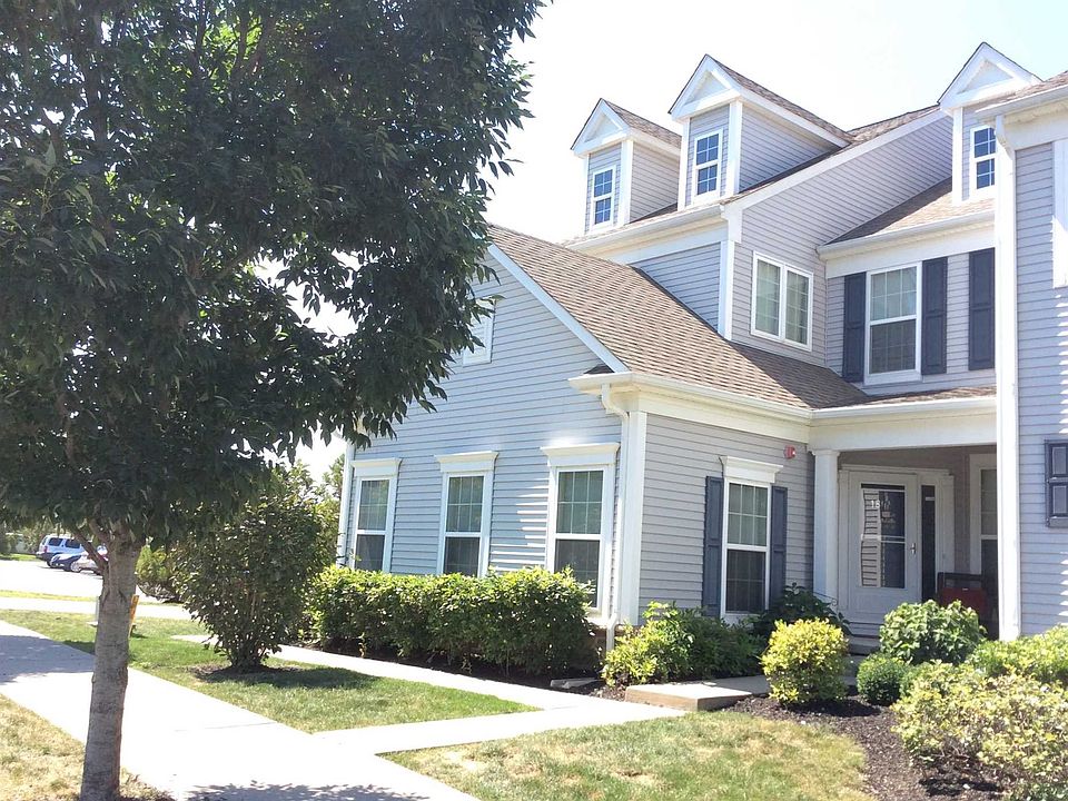 1st image of 23 Brighton Dr