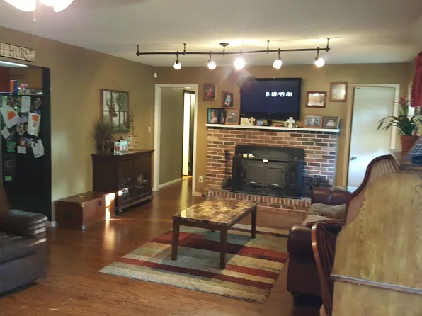 113 Chris Dr, Hawkinsville, GA 31036