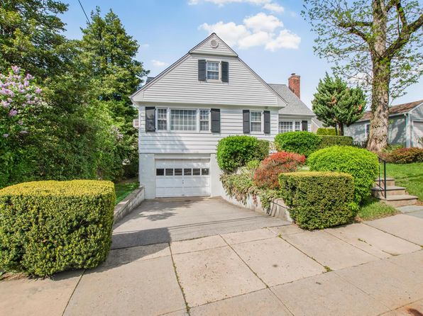 10 Constant Avenue, Yonkers, NY 10701