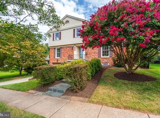 5613 Alta Vista Rd, Bethesda, MD 20817