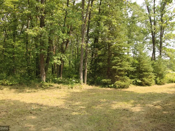 15588 220th St, Milaca, MN 56353