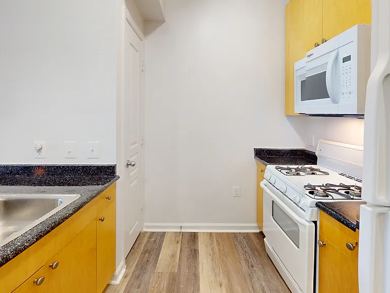 Sullivan Place — Photo 47