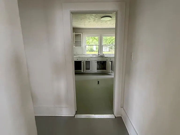 186 Celriver Rd — Photo 5