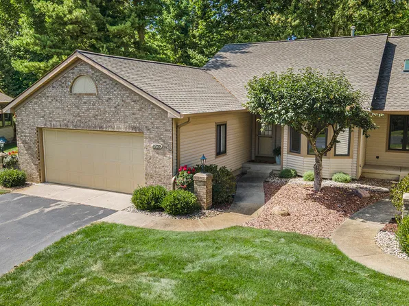 8759 Lindsey Ln SW, Byron Center, MI 49315