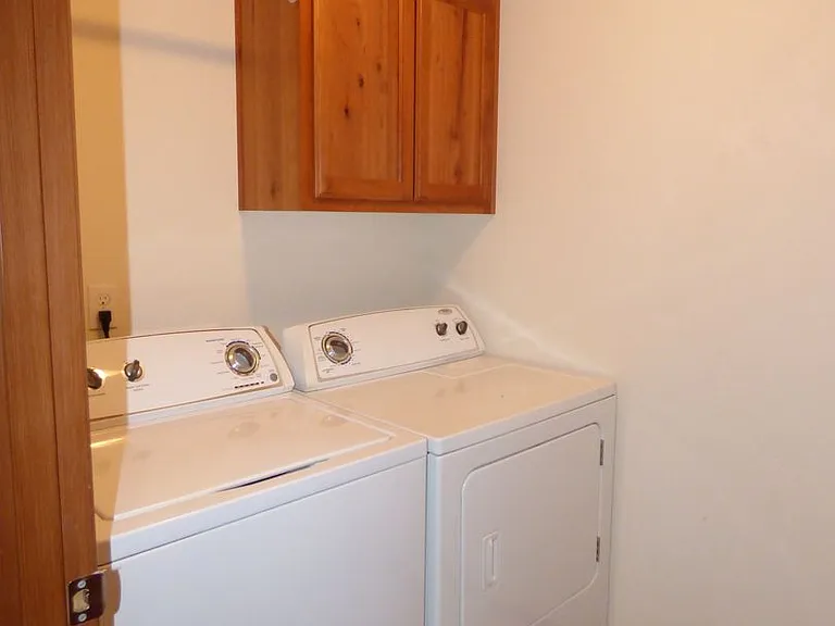 619-621 S Broad St — Photo 7